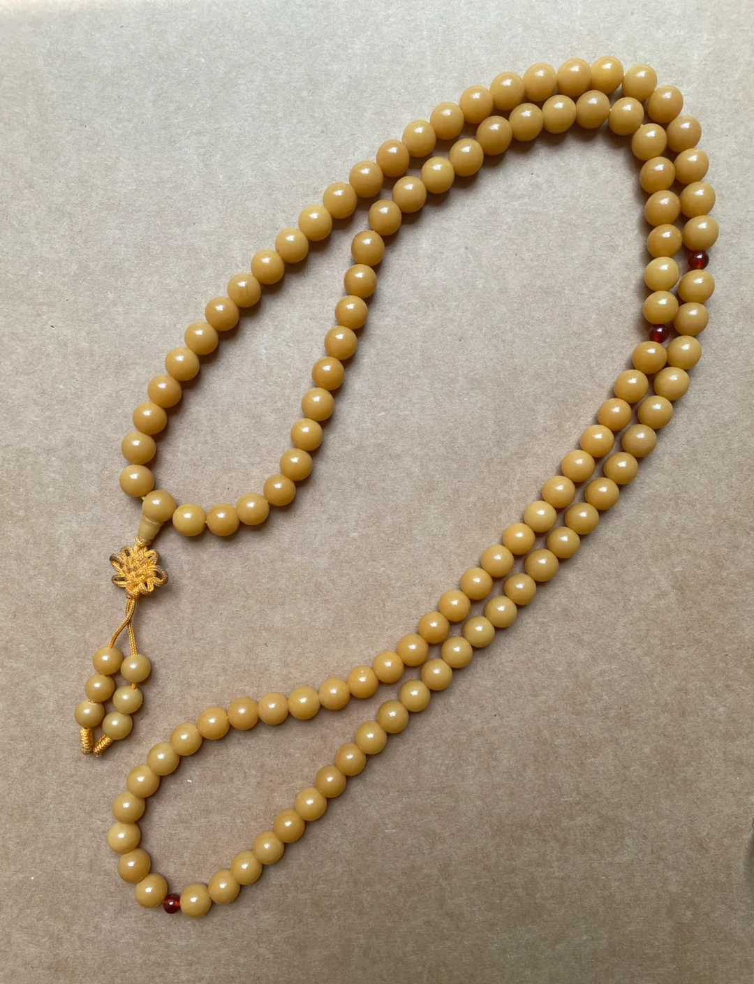 白玉菩提为什么会变黑色为什么在线